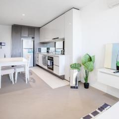 Lovely 1BR Apt Close to Southern Cross