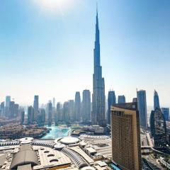 Magnificent 3BR Luxurious apartment with Burj Khalifa View