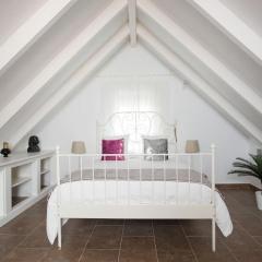 CASARA CUATRO - Charming warm loft close to the beach