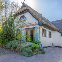 Lovely Home In Zierow Ot Eggerstorf With Wifi