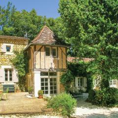 Beautiful Home In St, Martin Des Combes With 5 Bedrooms, Outdoor Swimming Pool And Wifi