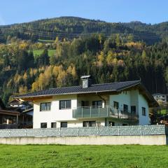 beautiful and spacious holiday apartment Luxner in Kaltenbach