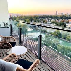 Sunrise above sky with ROOFTOP Pool and FREE parking