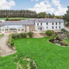 Tregoninny Vineyard and Woodland Farmhouse