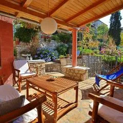 Holiday Home Mirna by Interhome