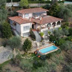 Villa Le Selvarelle by Nicola Real Estate