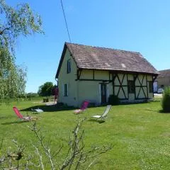Maison solognote avec piscine chauffée, jardin et équipements complets près du Pal. - FR-1-489-12