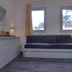 Appartement cosy avec balcon, 5 pers, proche pistes et commerces, parking gratuit - Montchavin - FR-1-329-26