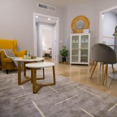 NEW! Luxury CITY CENTER & 2 BALCONIES