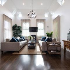 Hemingway House Daylesford