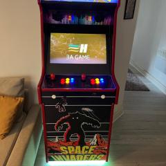 Newly refurbished - Near seafront - Retro games machine - Central Brighton - 1 bedroom apartment