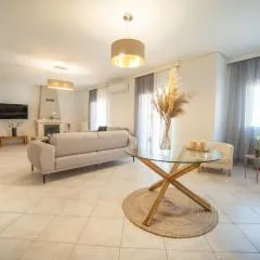 Alexandros Suite