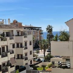 South facing 1 bed apartment, near beach