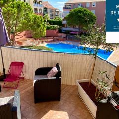 Coeur de Fréjus, L'AMPHITHÉÂTRE, appartement 3 pièces climatisé, terrasse, barbecue, piscine & parking