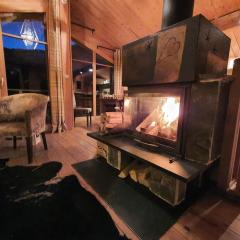 Cosy 4 bedroom chalet with hot tub (Chalet Velours)