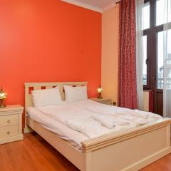 Life in Colors - Elegant 2BD Premium Stay by Flat Mаnager