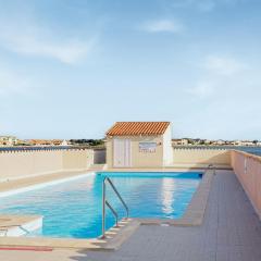 Gorgeous Apartment In Le Barcars With Outdoor Swimming Pool