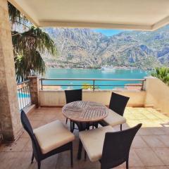 Stunning view to Kotor bay and Old town - C2 Vista