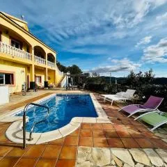 Casa Maca, espectacular casa con piscina y vistas