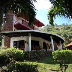 Casalta, Hermosa casa de arquitectura Rústica