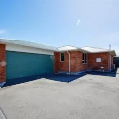 Torquay Central - Kaikoura Holiday Home