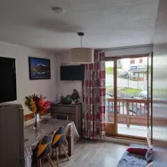 Agréable appartement de 6 pers au pieds des pistes ,wifi gratuit à Saint-Sorlin-d'Arves labelise 3 étoiles au gîte de France