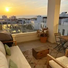 Sunset Ocean View Apartment mit Parking