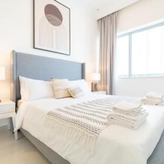 Luxury Three Bedroom in Damac Maison Near Dubai Mall by Sojo Stay