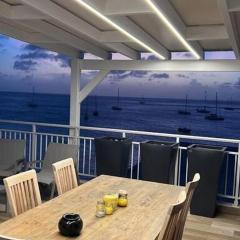 Walee Beach Penthouse by the sea, 2 bedrooms, pool
