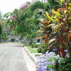 Splendide villa avec piscine à 200m de l'océan.