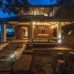 SaffronStays Avabodha, Panchgani - secluded villa perched on a hilltop with river views