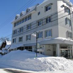 Hakuba Echo Hotel and Apartments