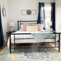 The Rustic Retreat- close to downtown