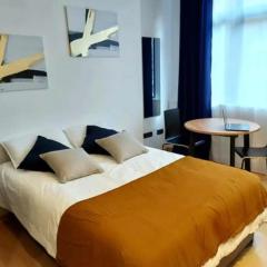 H2M Andres Perez Loft Ideally for Working - Central but Quiet and High Speed WIFI