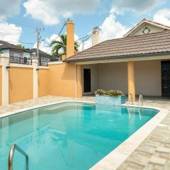 Brand New Pool Manor Park with WIFI centrally-located