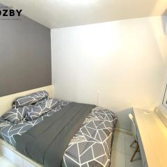 Hozby Suites Aeropolis Premier