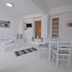 Fully renovated apartment in the heart of Ioulida on the island of Kea