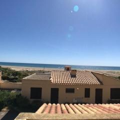 Maison T2 face mer avec parking privé, 4 couchages - FR-1-81-48