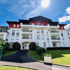 Appartement T3 à Cambo-les-Bains avec piscine et parking, pour 4 personnes - FR-1-495-20