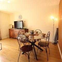 Appartement Bagnères-de-Luchon, 2 pièces, 4 personnes - FR-1-313-195