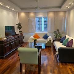 Charmoso apartamento no melhor ponto de Ipanema