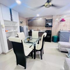 Apartamento en el Rodadero cerca al mar Wifi y parqueadero