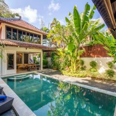 Villa Lunacasa, Modern Comfort in Balinese Style, 500m to beach