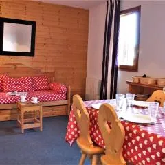 Studio 3 couchages près des pistes, balcon, piscine, sauna, WiFi inclus, casier à ski - Risoul 1850 - FR-1-330-238