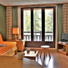 Studio 4 couchages à Risoul 1850 - pied de pistes, calme, balcon exposé Sud - FR-1-330-58