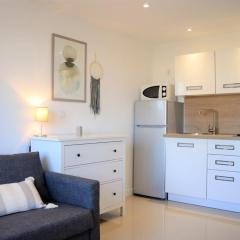 Studio 2 pers au Lavandou, près plage, parking, ménage inclus - FR-1-251-78