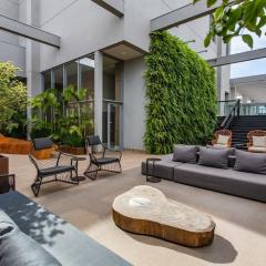 W5 - Novo Bhaus Helbor Wide Pinheiros - 16o andar - Rebouças - Estacionamento pago no prédio - Piscina no Rooftop - Incrível Vista Panorâmica