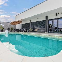 Stunning Home In Koritna With Wifi, Heated Swimming Pool And 4 Bedrooms