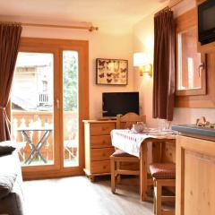 Charmant Studio Rénové pour 3 Personnes à Méribel, Proche Pistes et Commerces, Balcon Sud - FR-1-180-33
