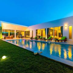 Modern Tropical 4 bedroom Pool Villa! (PMB5)